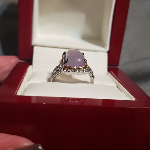 Ladies fashion purple stone ring.  New - Picture 4 of 12